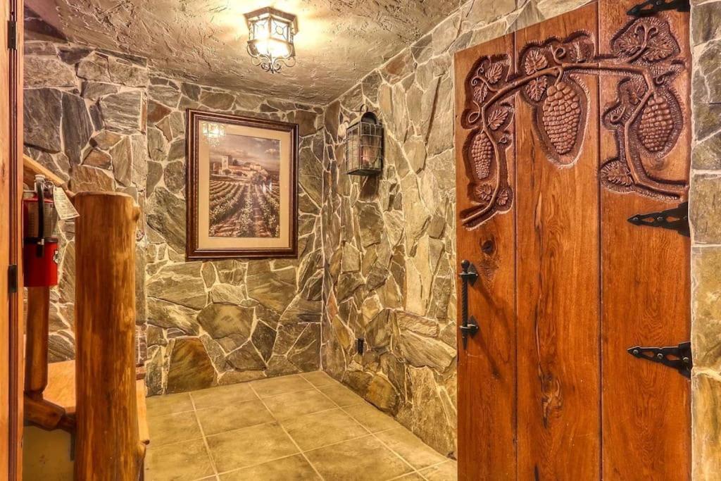 Villa Mountain Bliss: Estate W/ Views~Firepit~Hot Tub~Gburg 5Min~3 Pools à Gatlinburg Extérieur photo